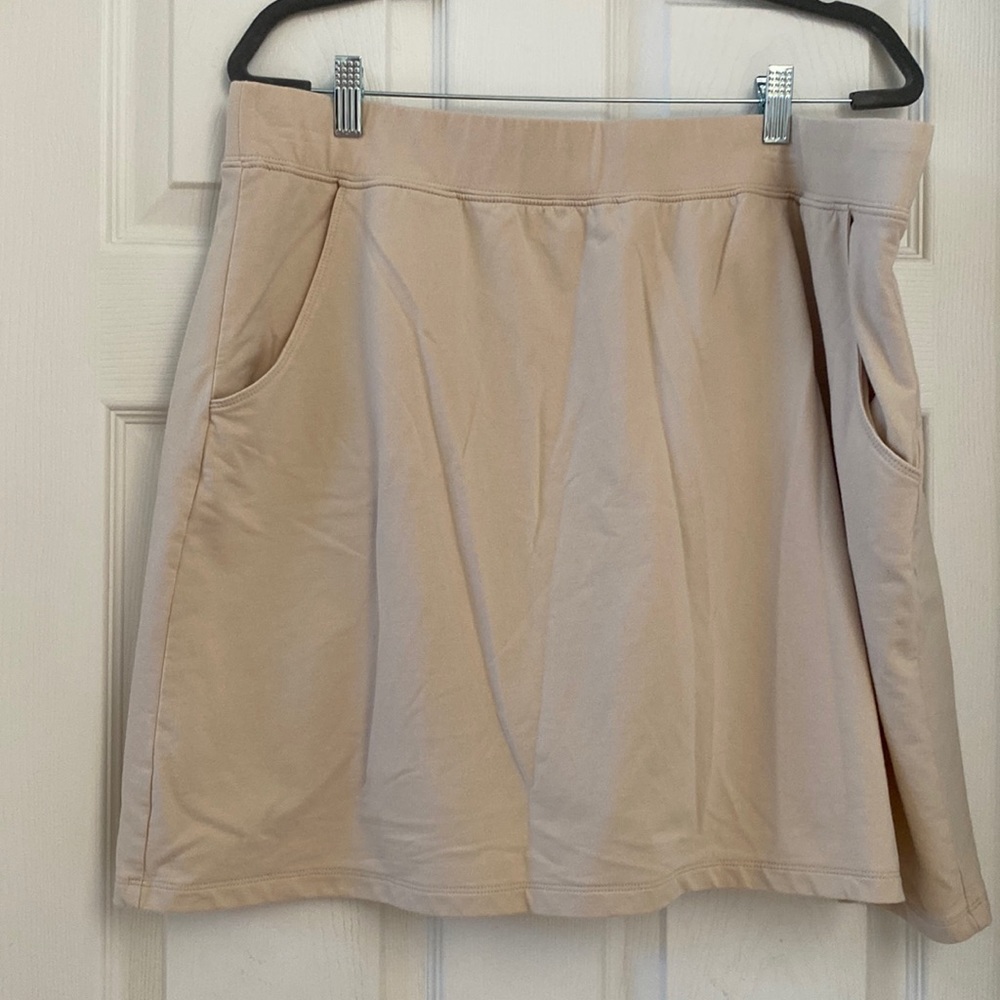 Denim&Co khaki skort.